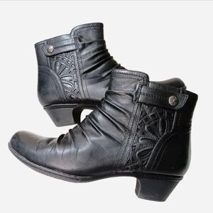 ROCKPORT Cobb Hill Abilene Black Leather Ankle Boots 10M Modern Western Bohemian